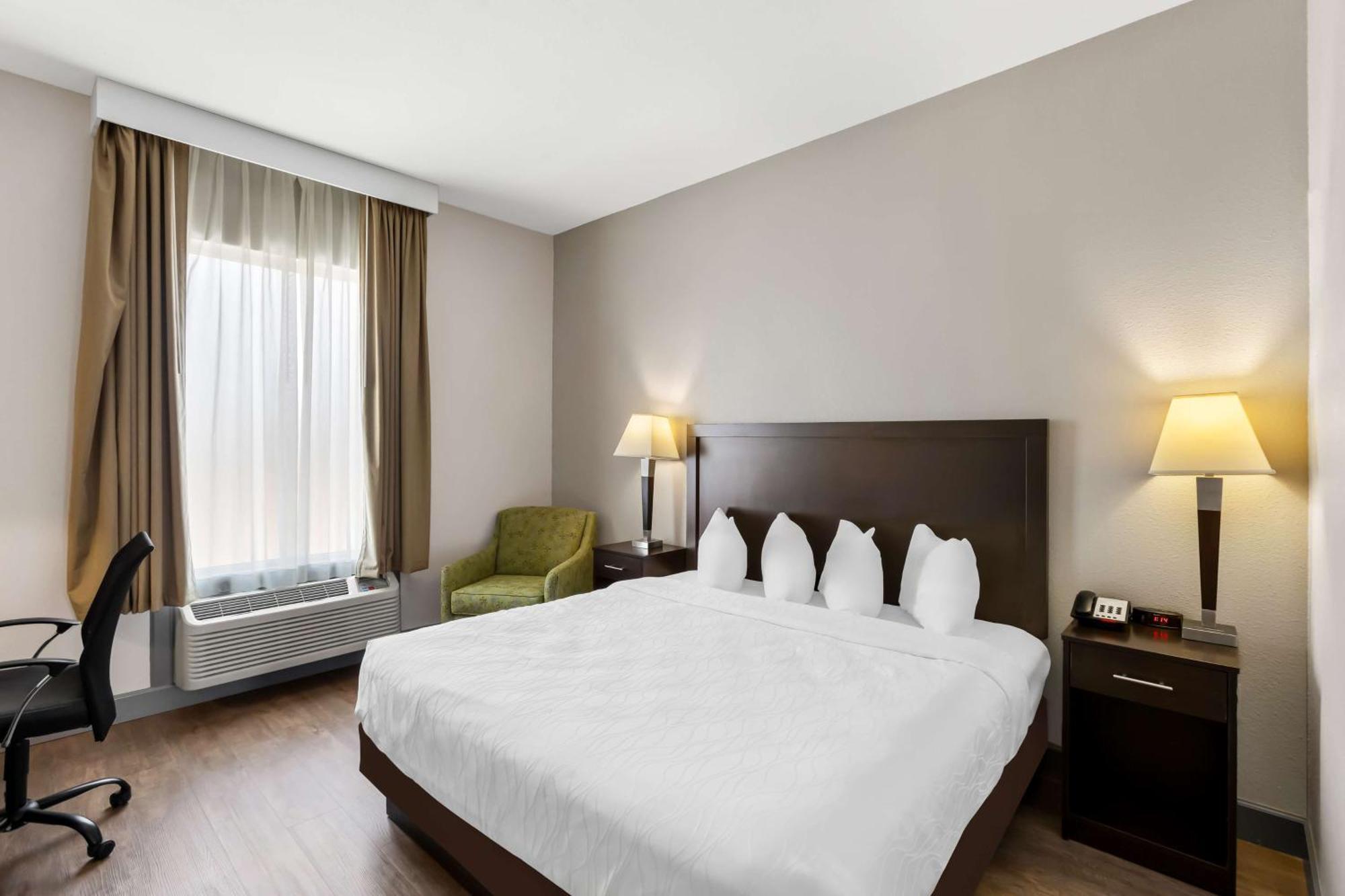 Sonesta Essential La Porte Exterior foto